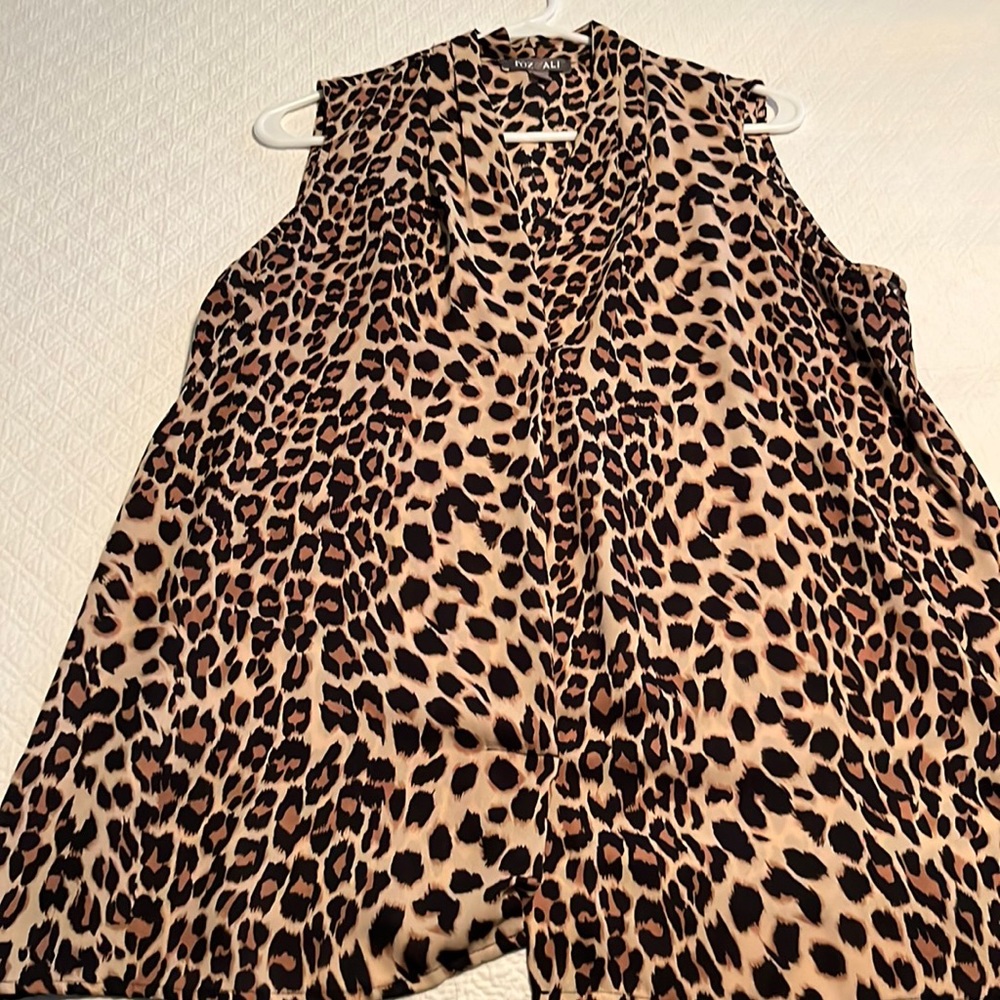 Fox & Ali Leopard Top